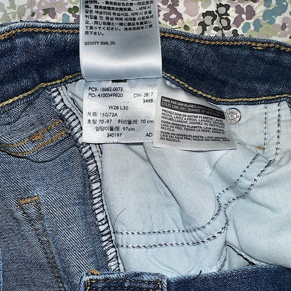 Levi’s 721 high rise skinny size 28 - Picture 5 of 5